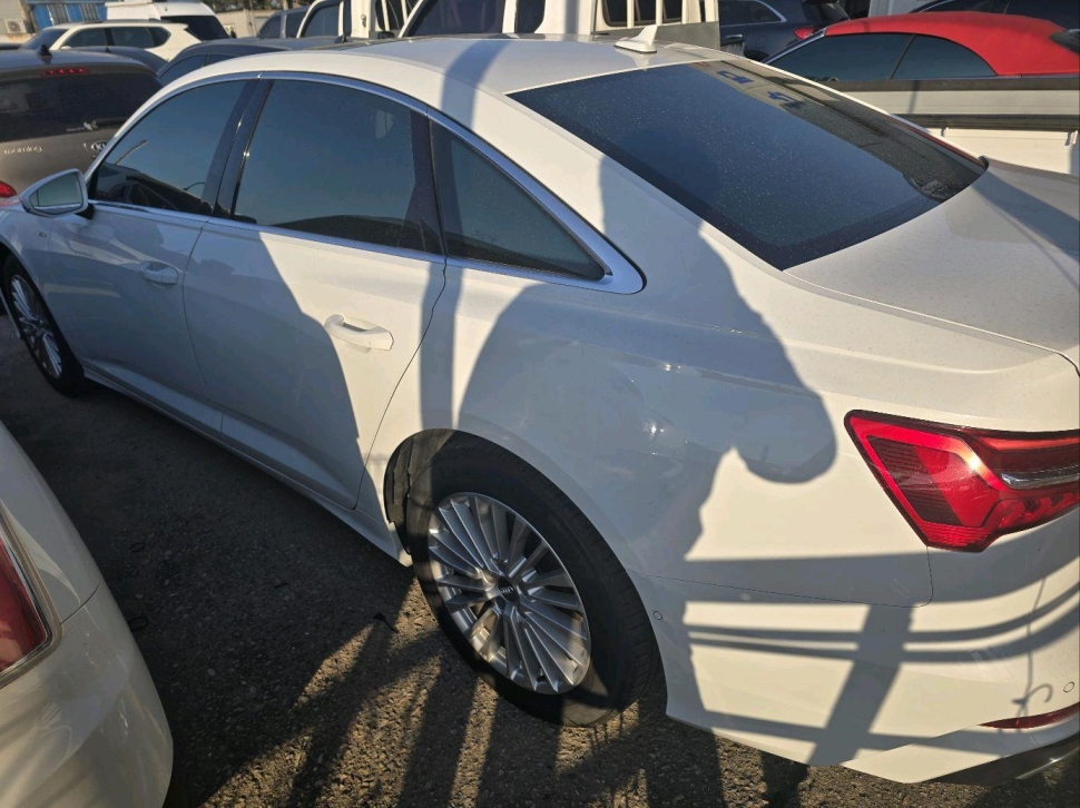 Audi Audi A6 45 TFSI quattro automatic
